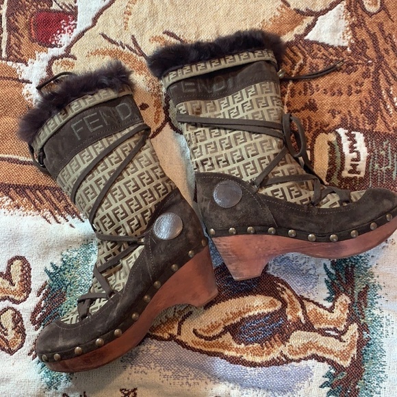 FENDI Logo Wood Platform Fur Lined Brown Winter Boots 37 studded Rare - Picture 13 of 14